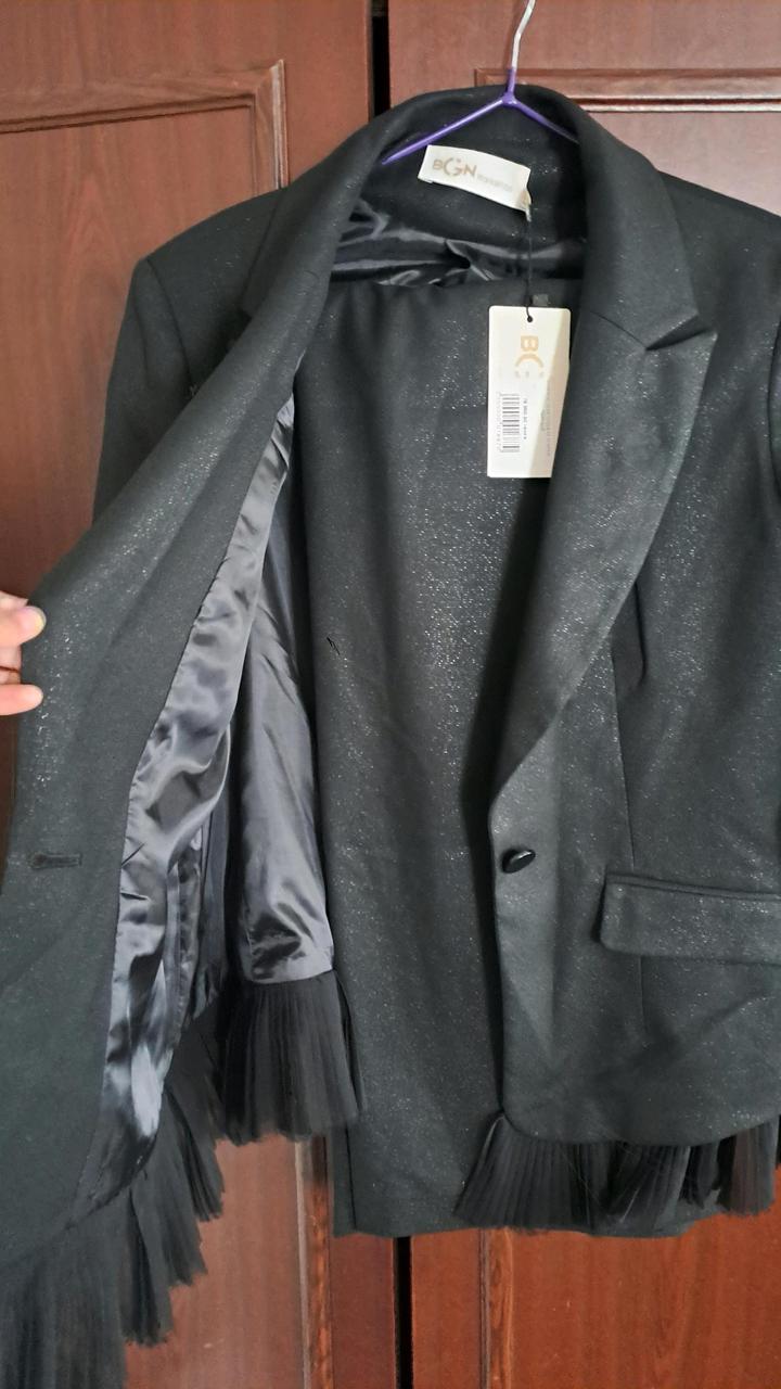 Продам шикарные двойки производство Турция. Королевский бархат , и люрекс костюм