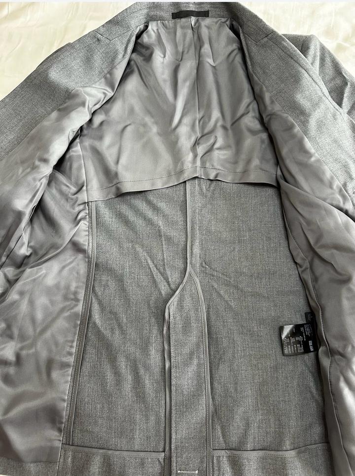 Костюм деловой Uniqlo (пиджак, брюки)