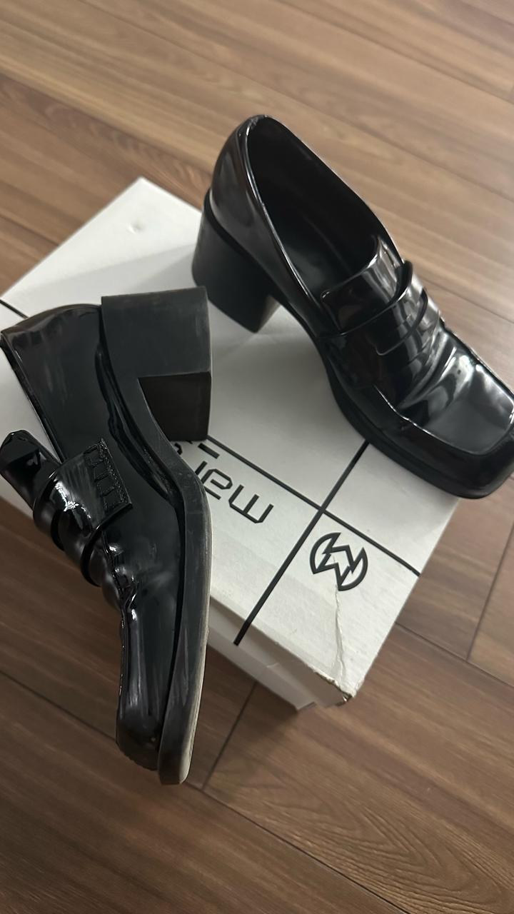 Стильные лоуферы от ZARA