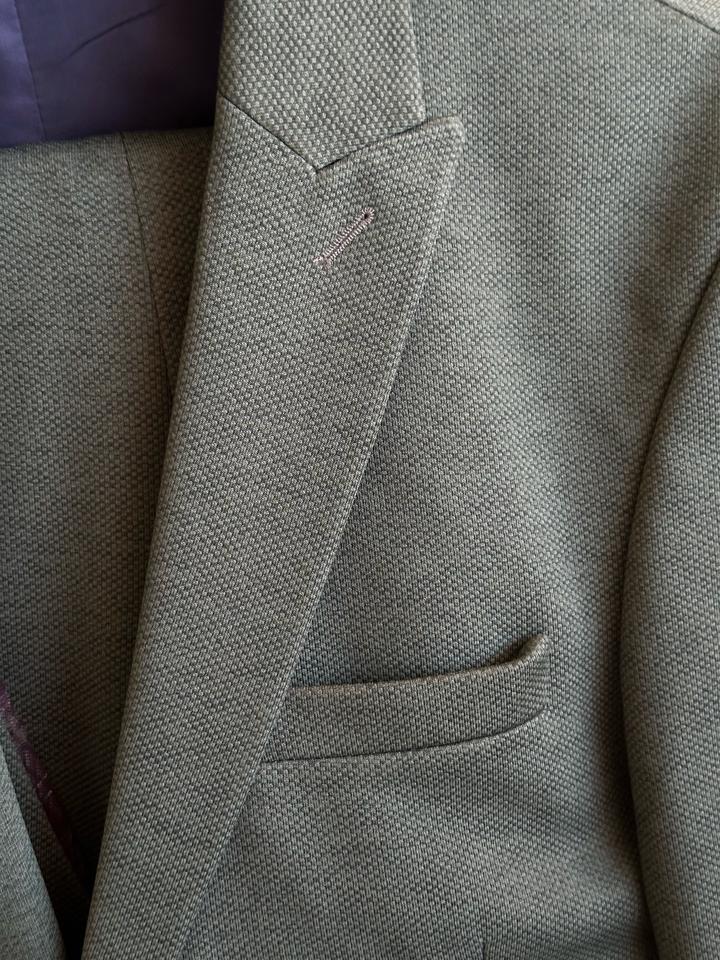 Костюм тройка