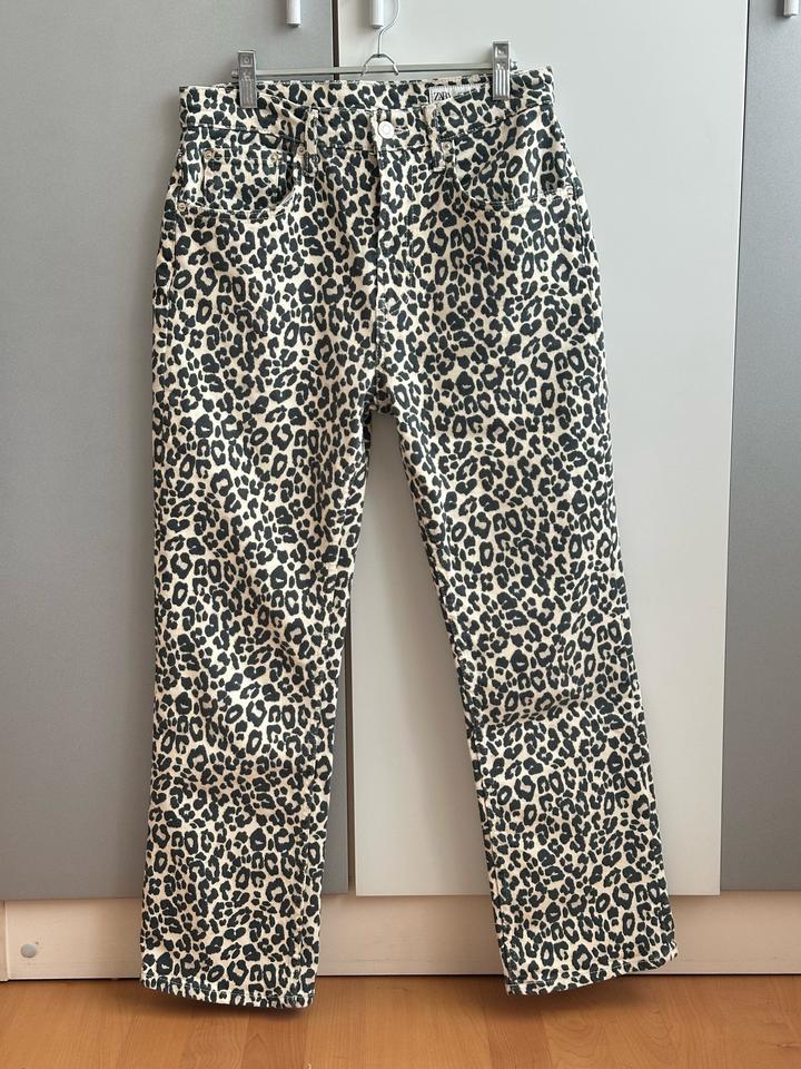 Джинсы Zara
