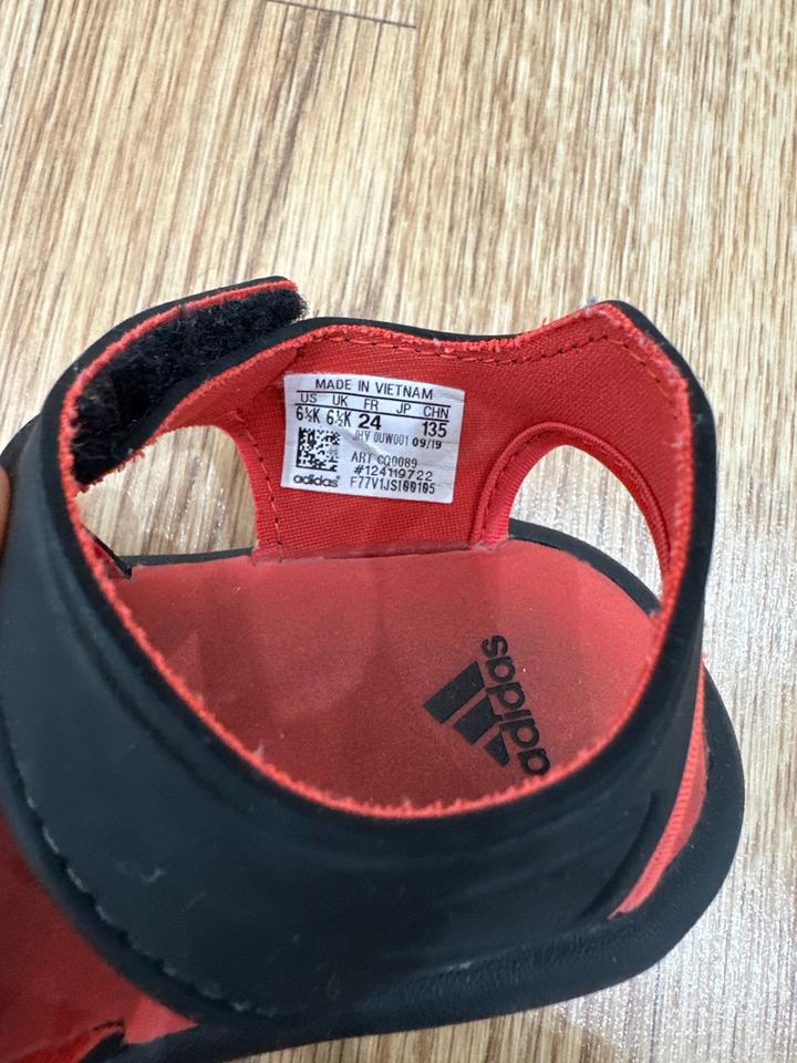Детские сандали Adidas