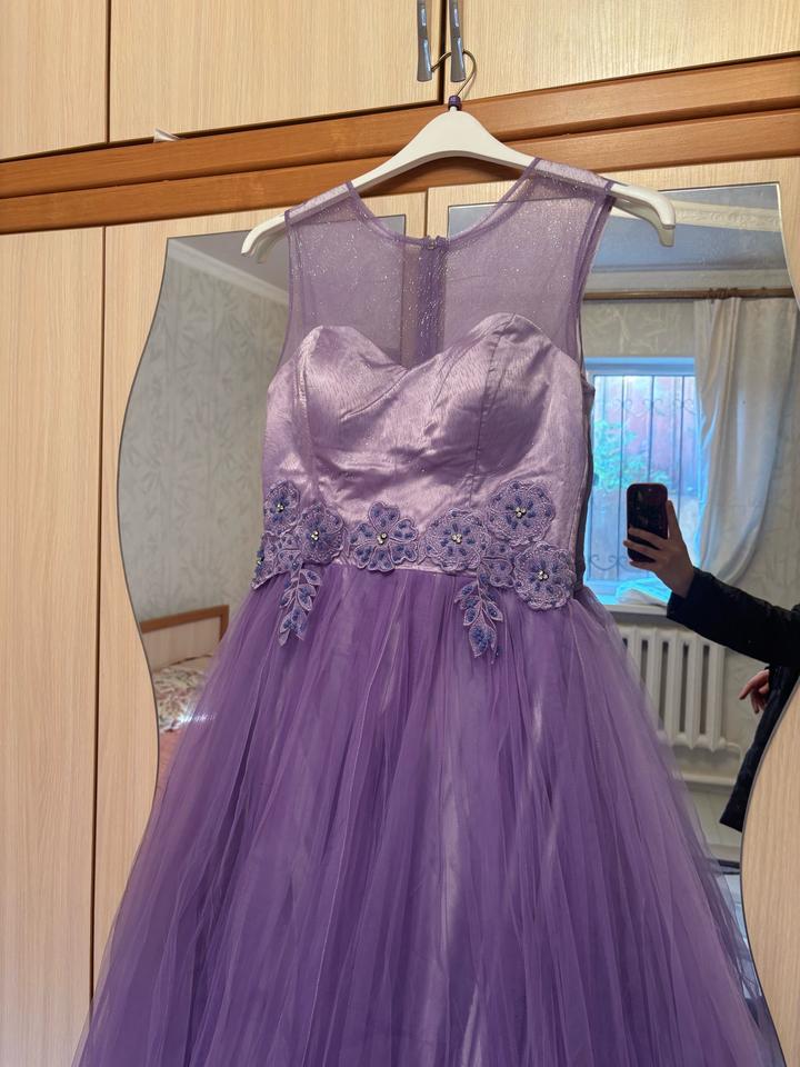 Вечернее платье