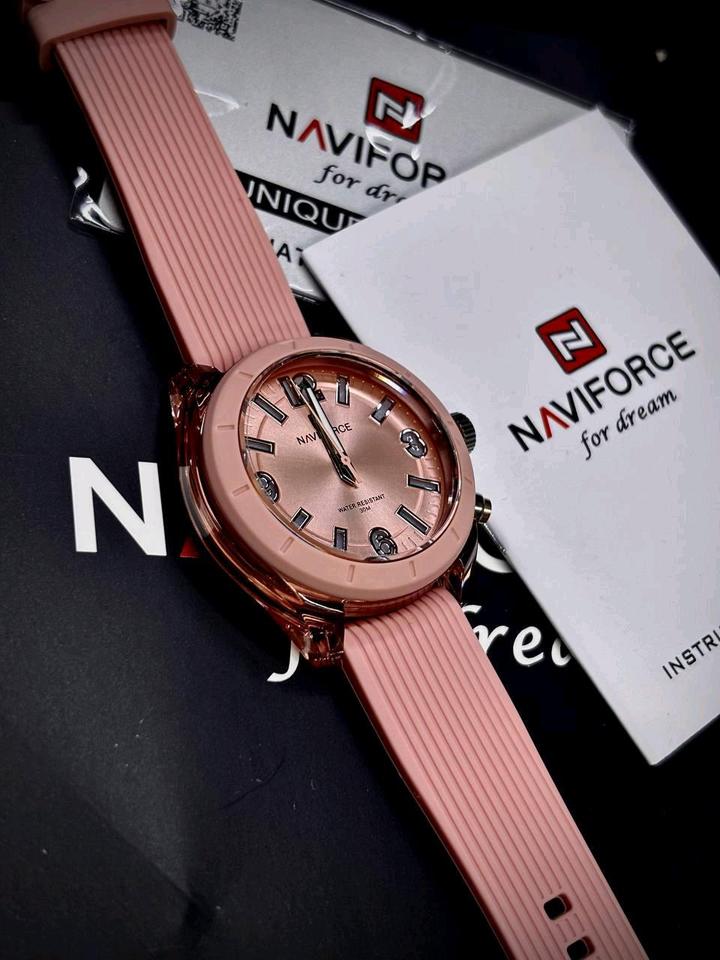Женские наручные часы NAVIFORCE