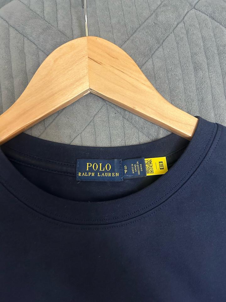 Футболка Ralph Lauren.