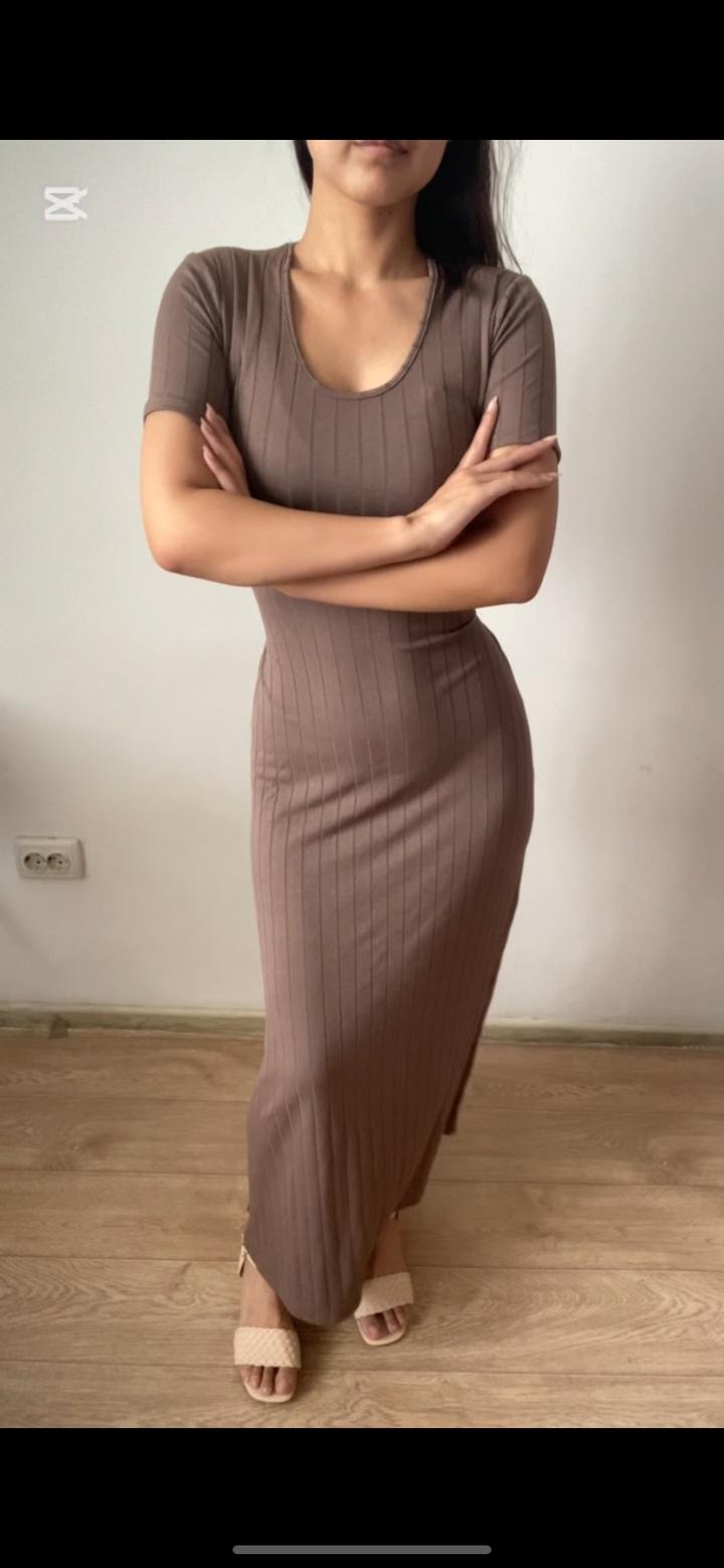 Платье с завязками сзади