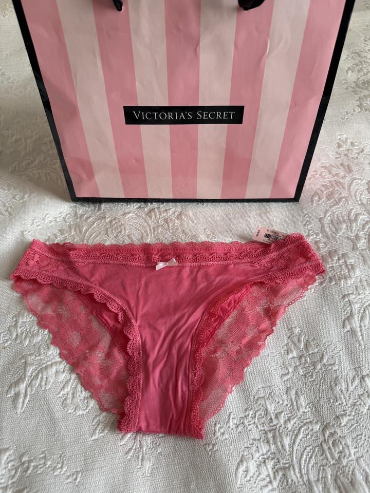Нижнее белье Victoria’s Secret