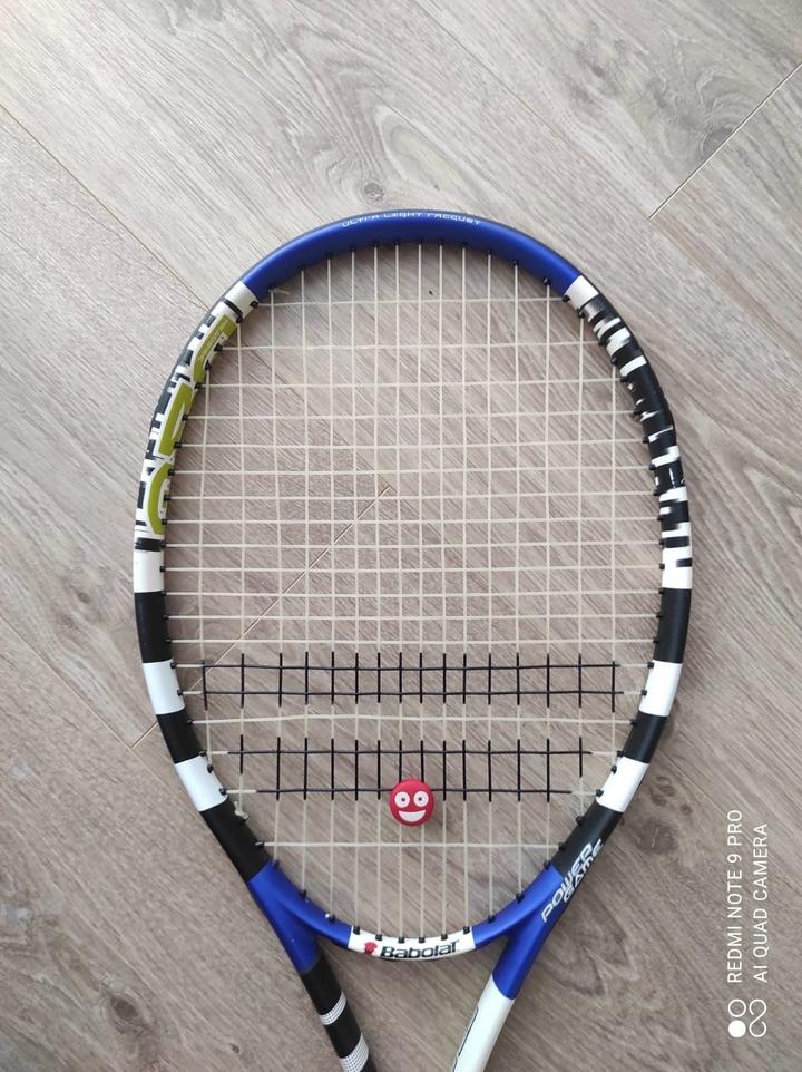 Ракетка для тенниса