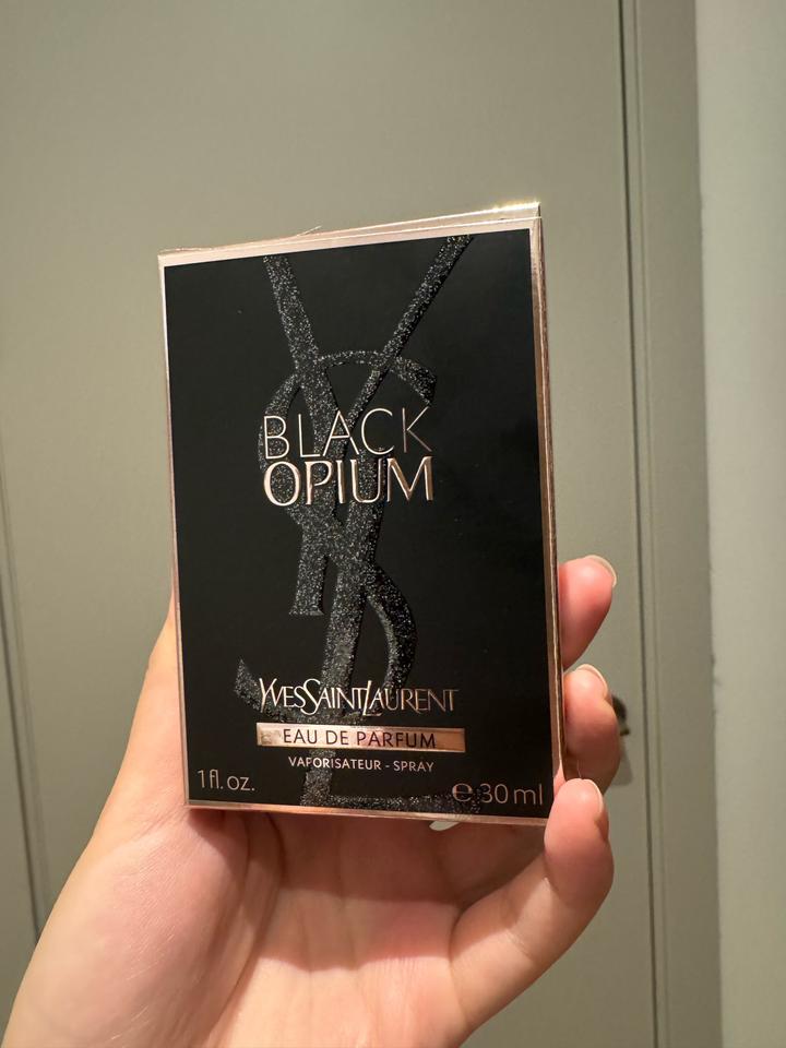 YVES SAINT LAURENT black opium 30 мл
