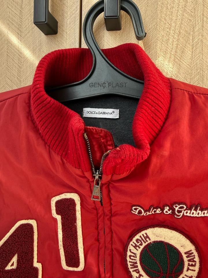 Продам бомбер Дольче габбана