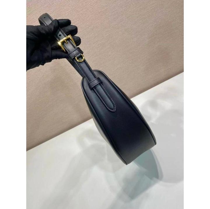 Сумка Prada