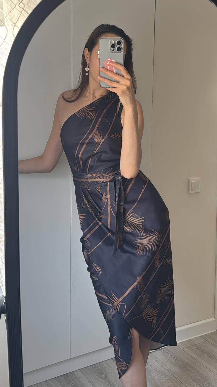 Платье вечернее