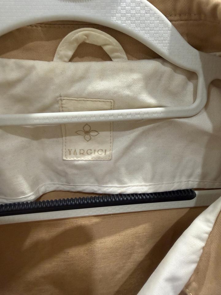 Турецкий бежевый плащ