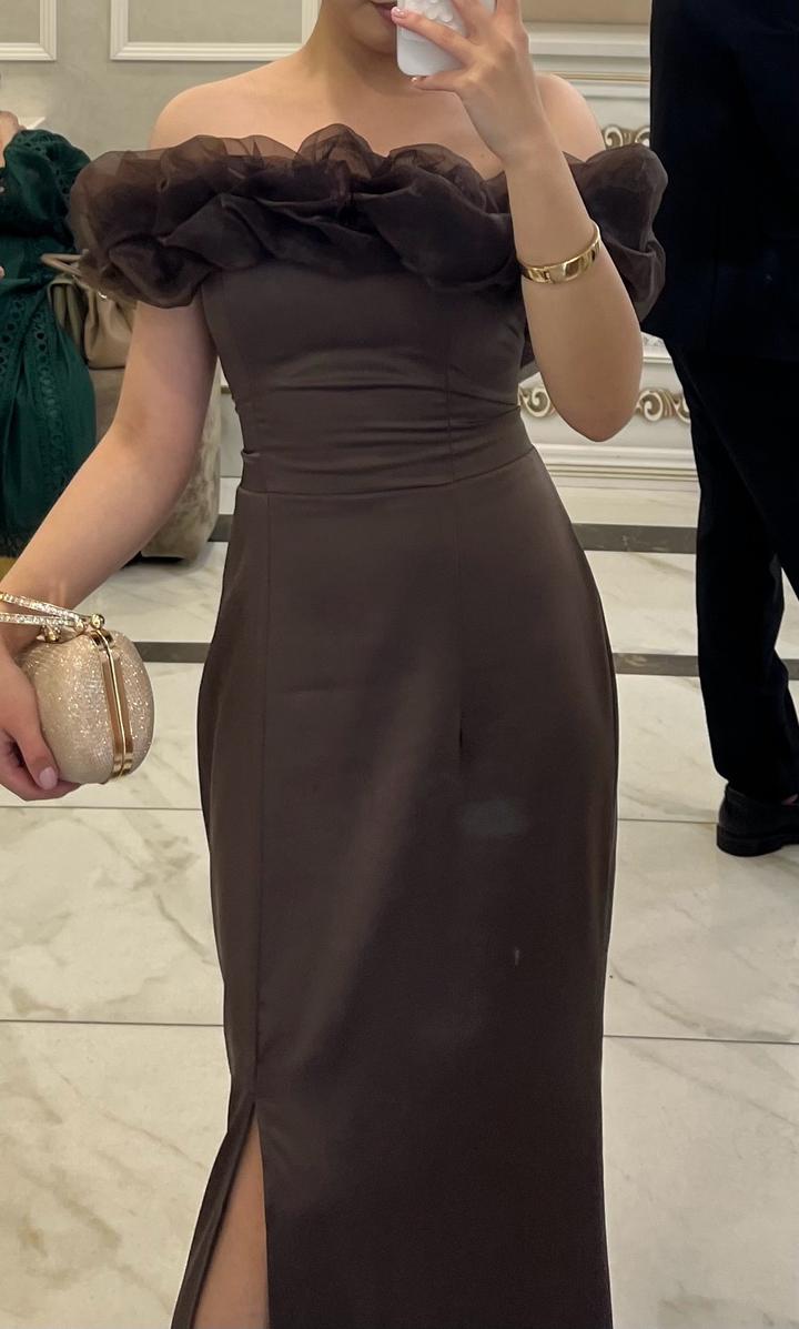 Коричневое вечернее платье