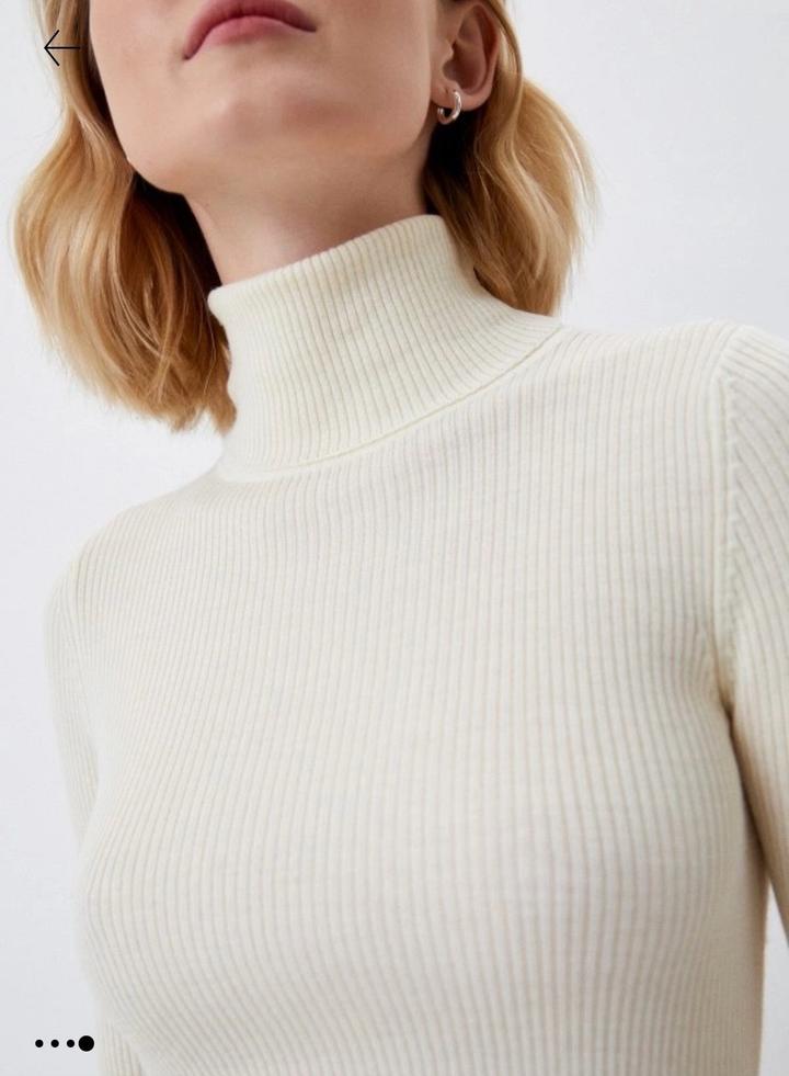 Новая водолазка Uniqlo из 100% мериносовой шерсти