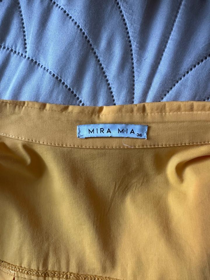 Mira Mia