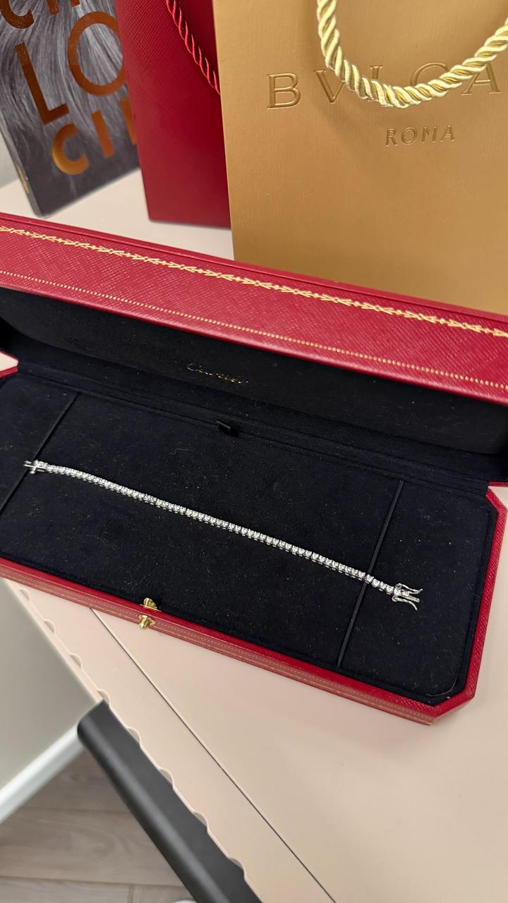 Браслет сталь под бриллианты 💍 шикарный , есть коробка и подарочный пакет