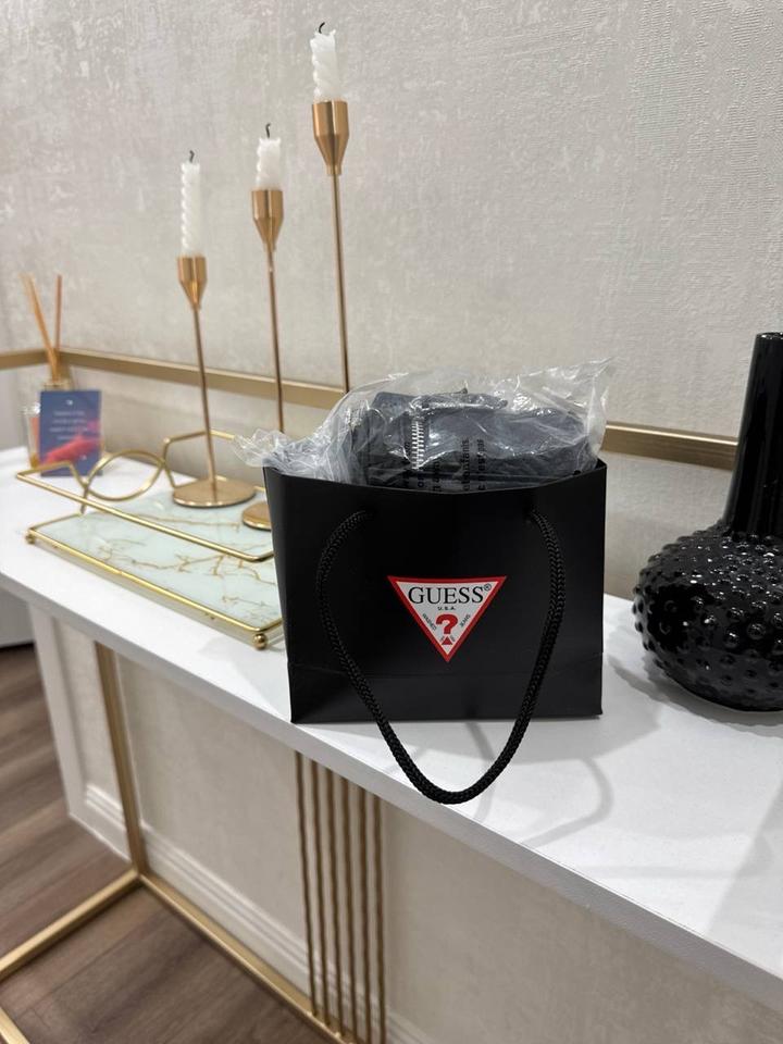 Сумочка Guess