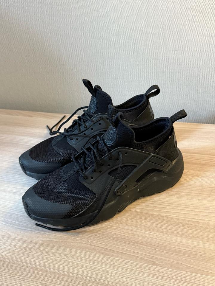 Кроссовки Nike