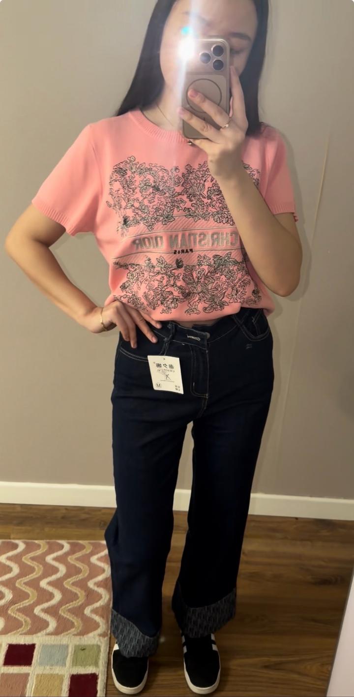 Розовая футболка(кофточка)