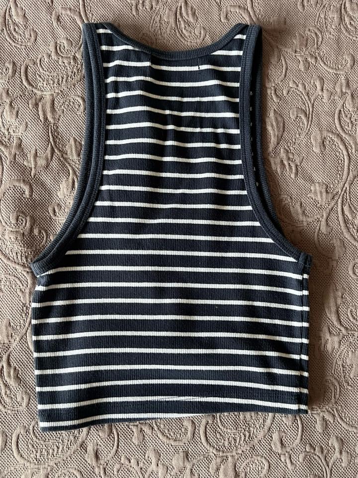 Топ в полоску pull&bear