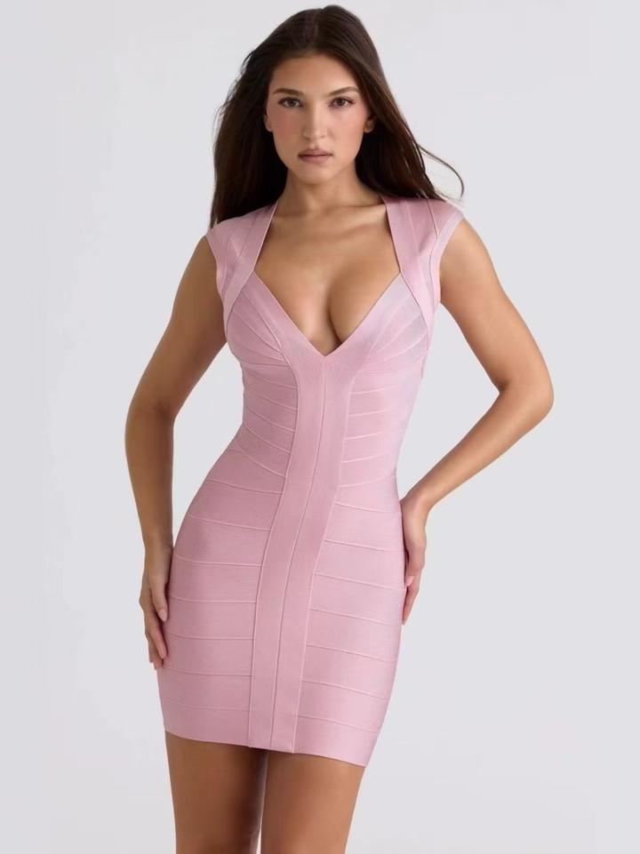 Бандажное платье от House of CB