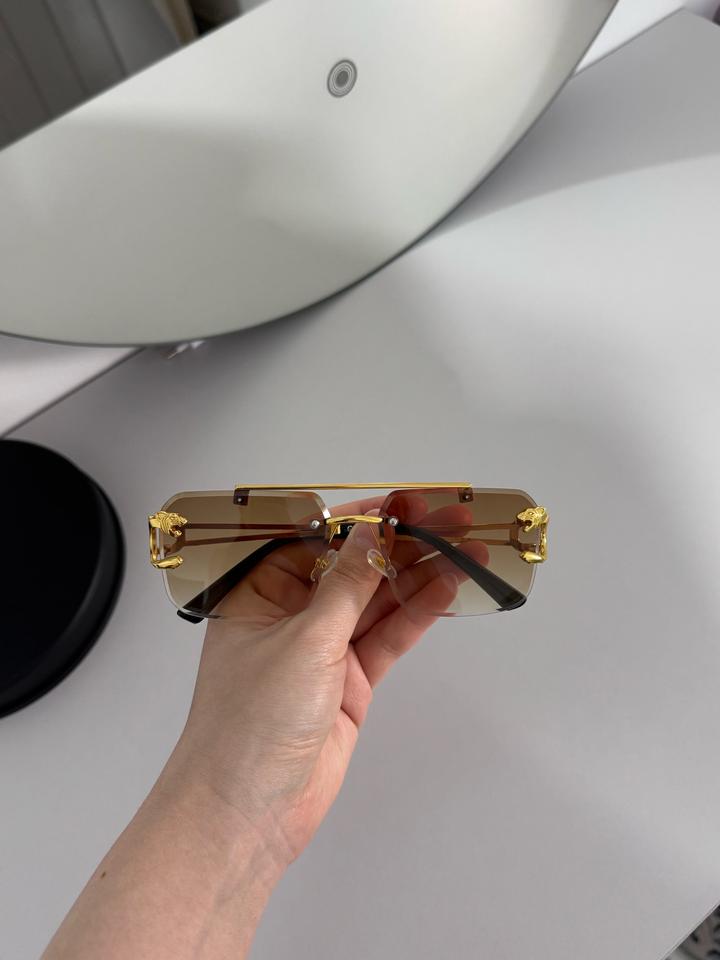 Очки солнцезащитные