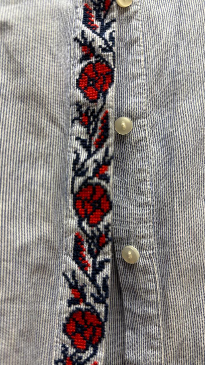 Приталенная укороченная рубашка