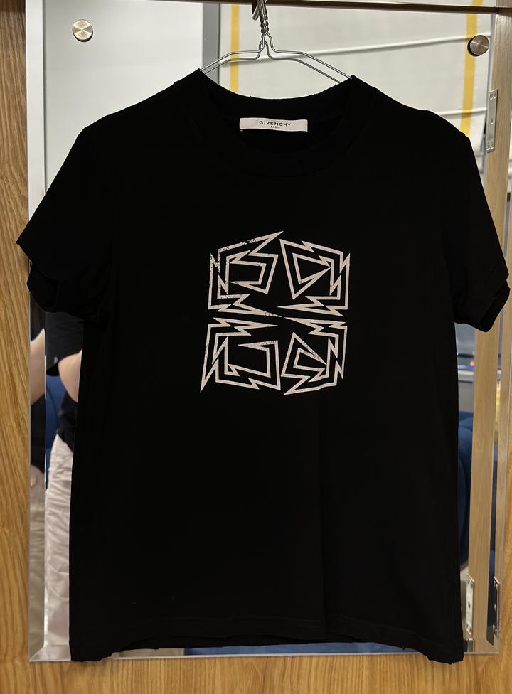 Футболка Givenchy