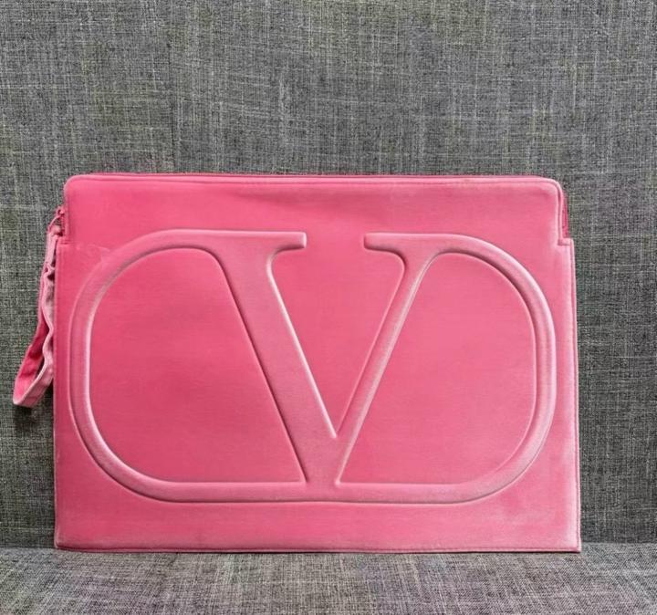 Косметичка Valentino