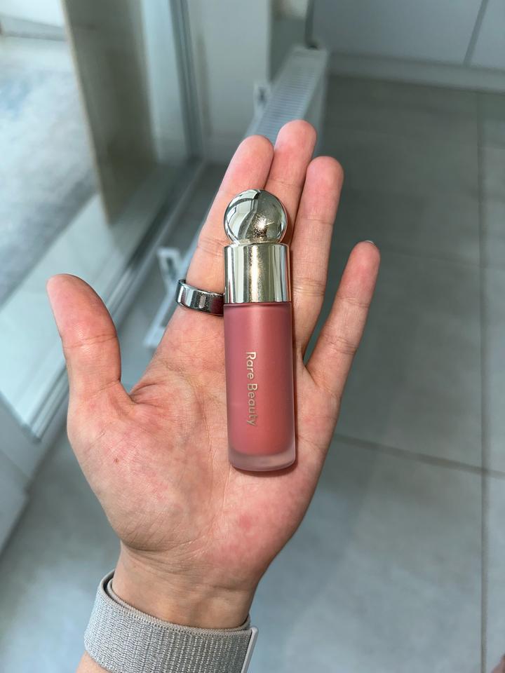 Румяна Rare beauty