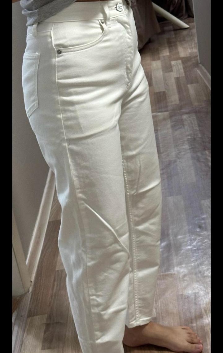 Джинсы Calvin Klein