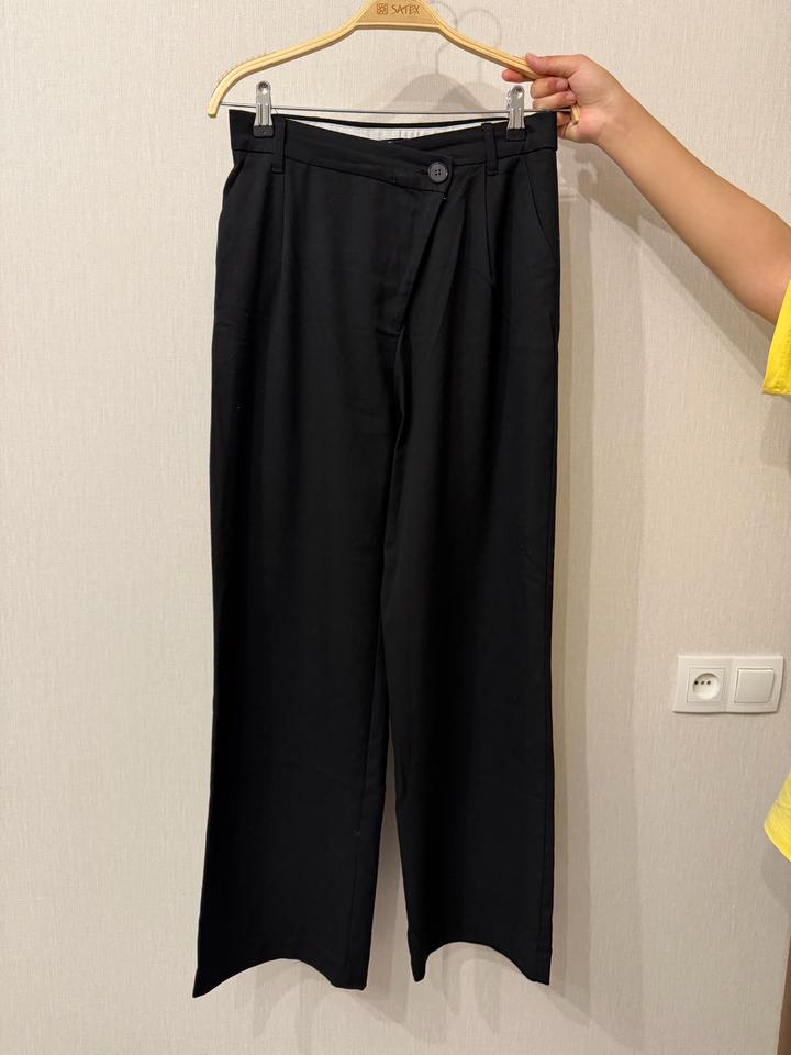 брюки от разных брендов