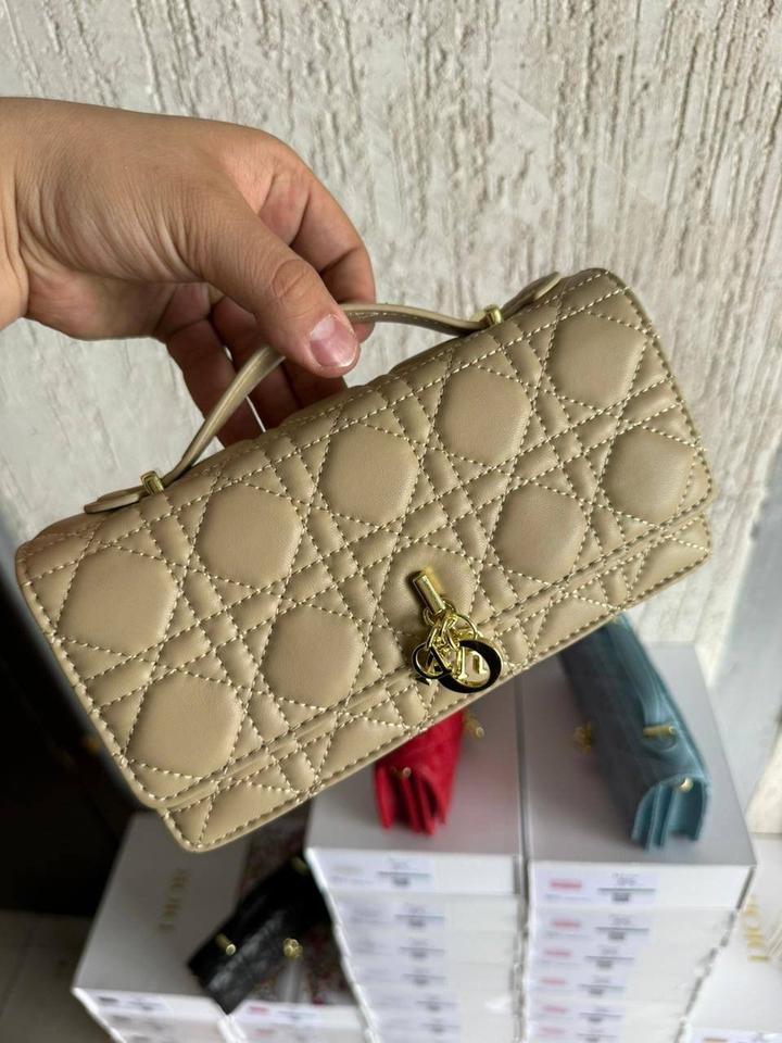 Сумка Dior натуральная кожа