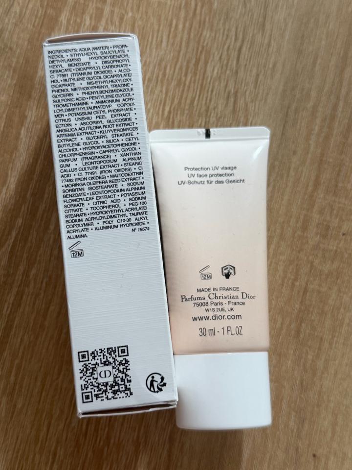 🌸 Dior Snow UV Shield Tone Up SPF 50+ PA+++ батч код имеется на фото , Оригинал