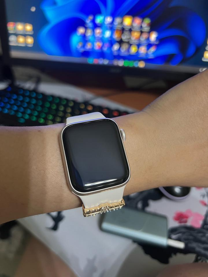 Смарт-часы Apple Watch SE 40MM ЗОЛОТИСТЫЙ