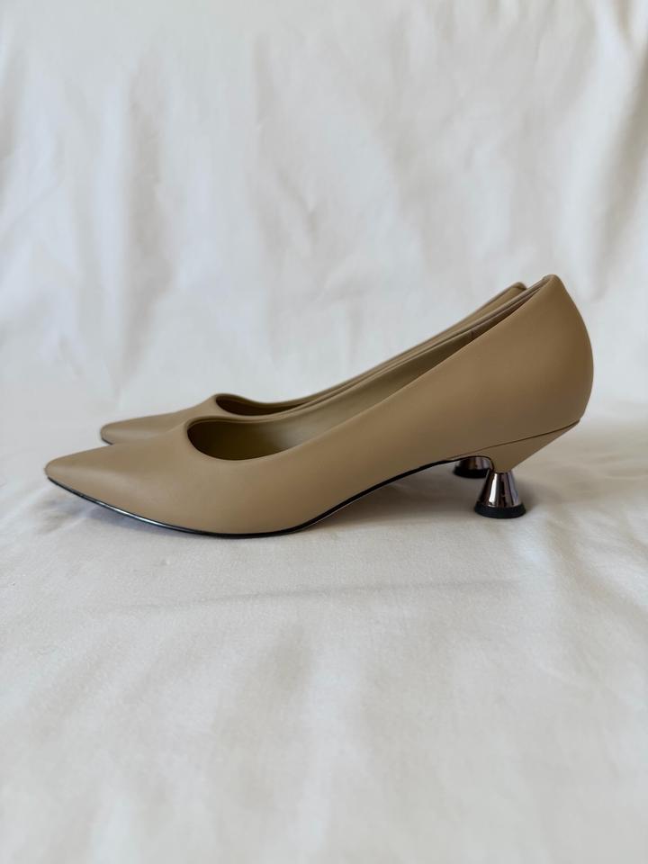 Туфли лодочки Charles and Keith