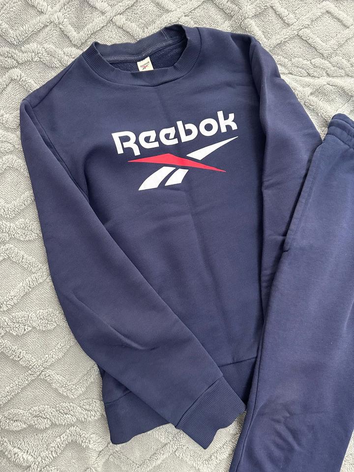 Костюм Reebok