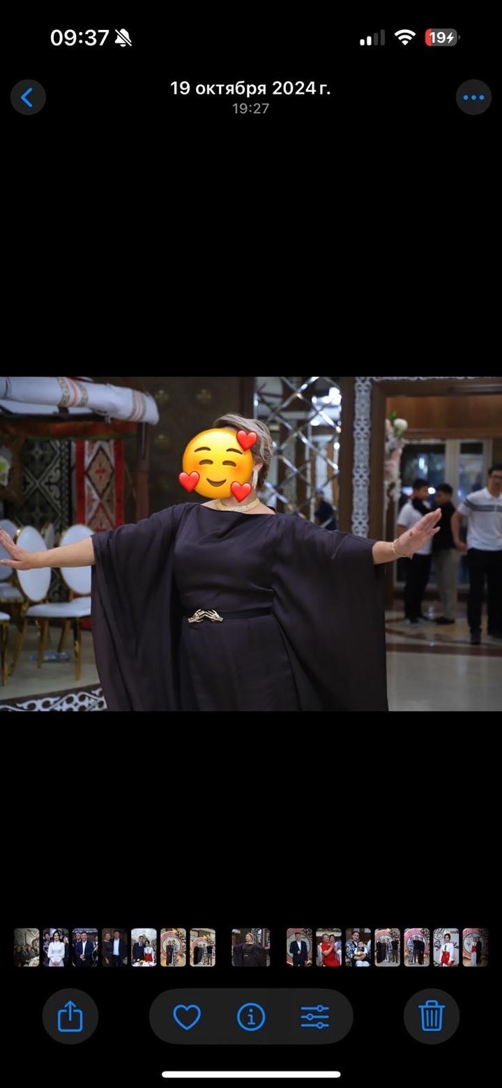 Нарядное платье коричневого цвета