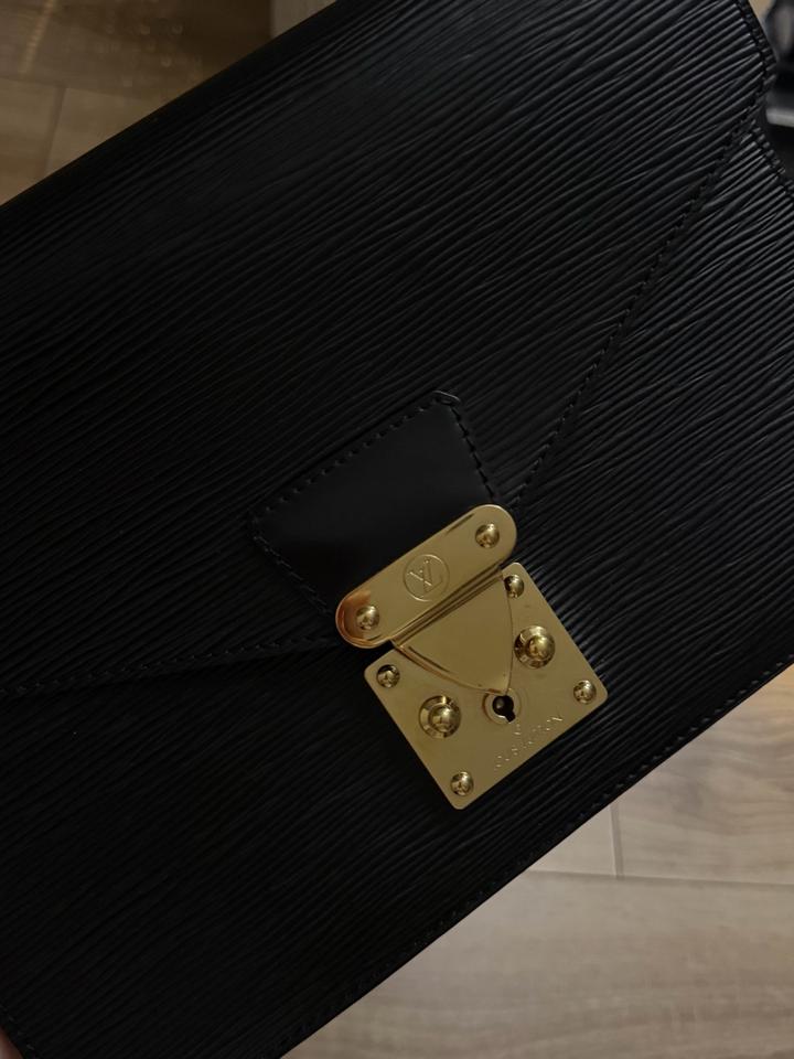 Сумка Louis Vuitton Epi Concorde