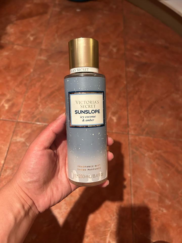 Victoria’s Secret Sunslope Icy Coconut & Amber