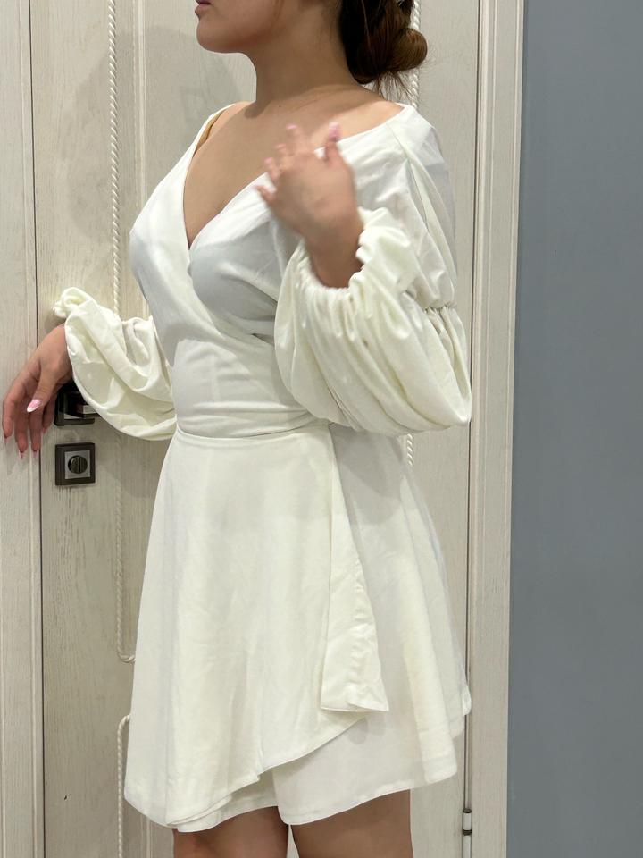 Белое платье