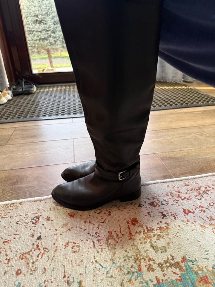 Зимние сапоги от Basconi