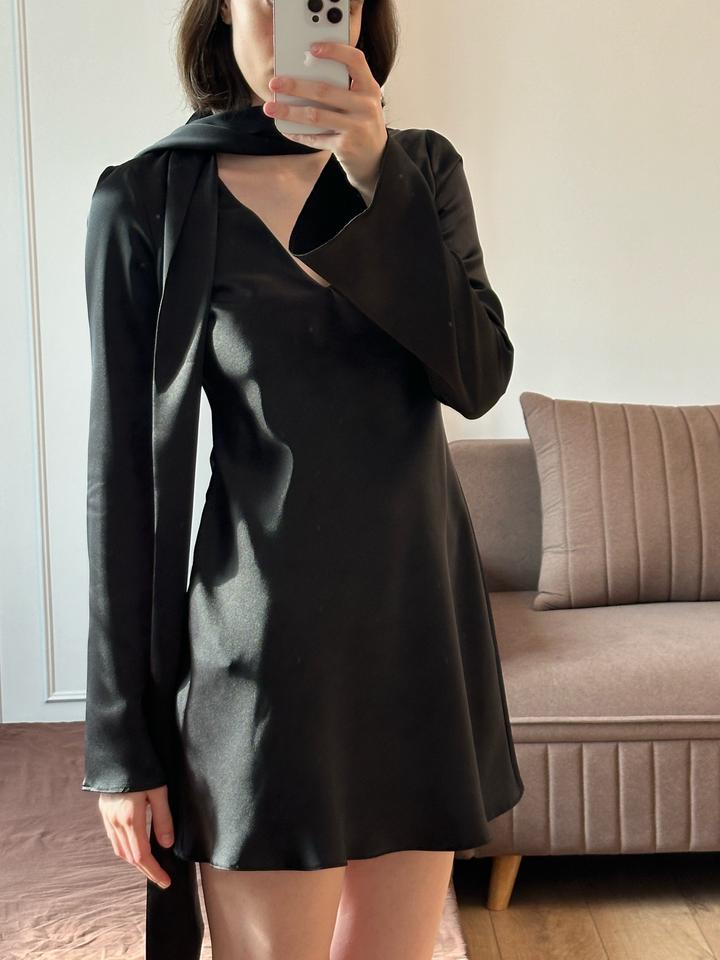 Платье Zara из сатина, премиум коллекция