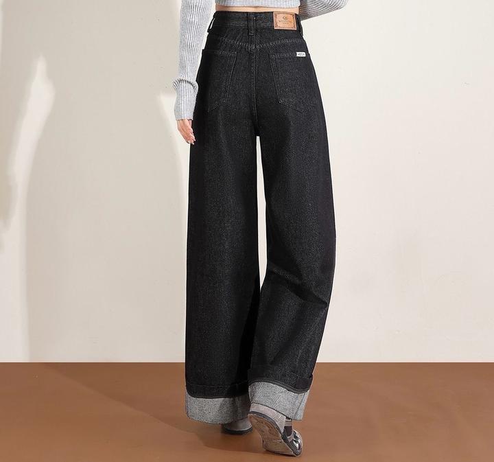 Черные джинсы