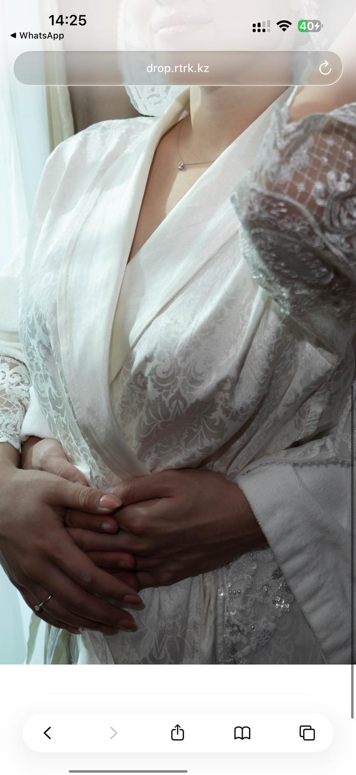 Халат одевала только на сьемку