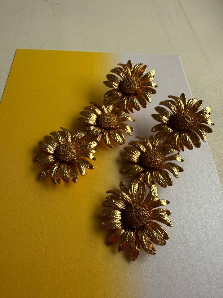 Серьги Zara ромашки золотые