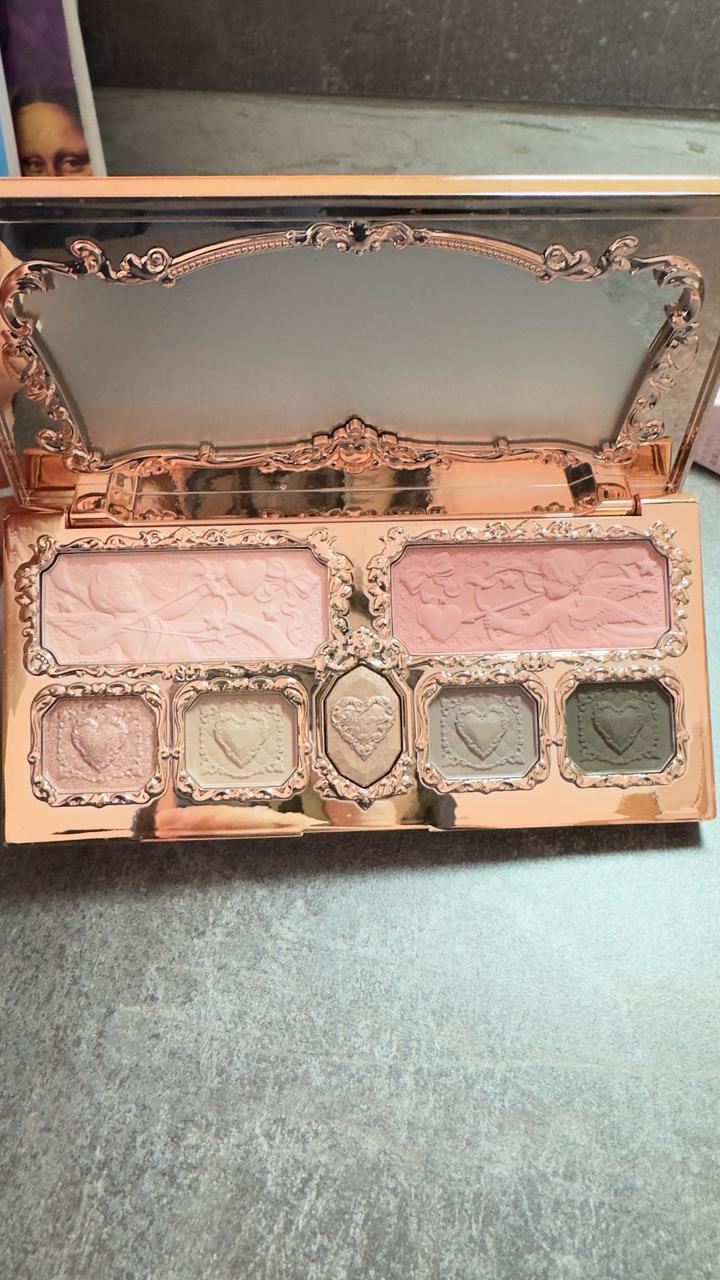 Flower knows 02 Cupid палетка клубничный купидон