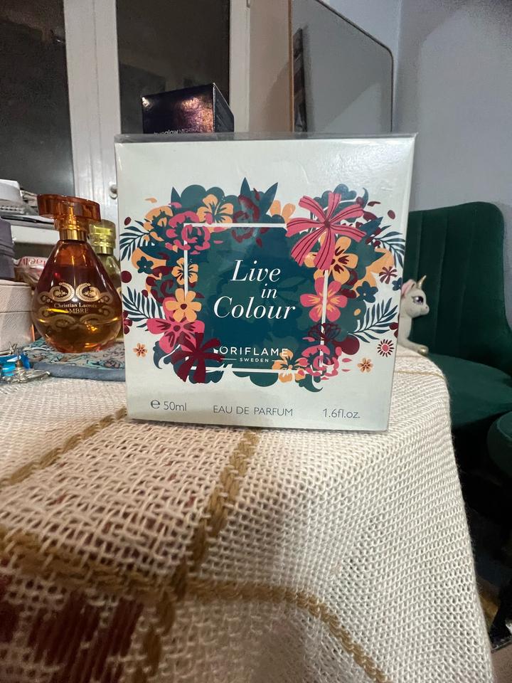 Oriflame live in colour