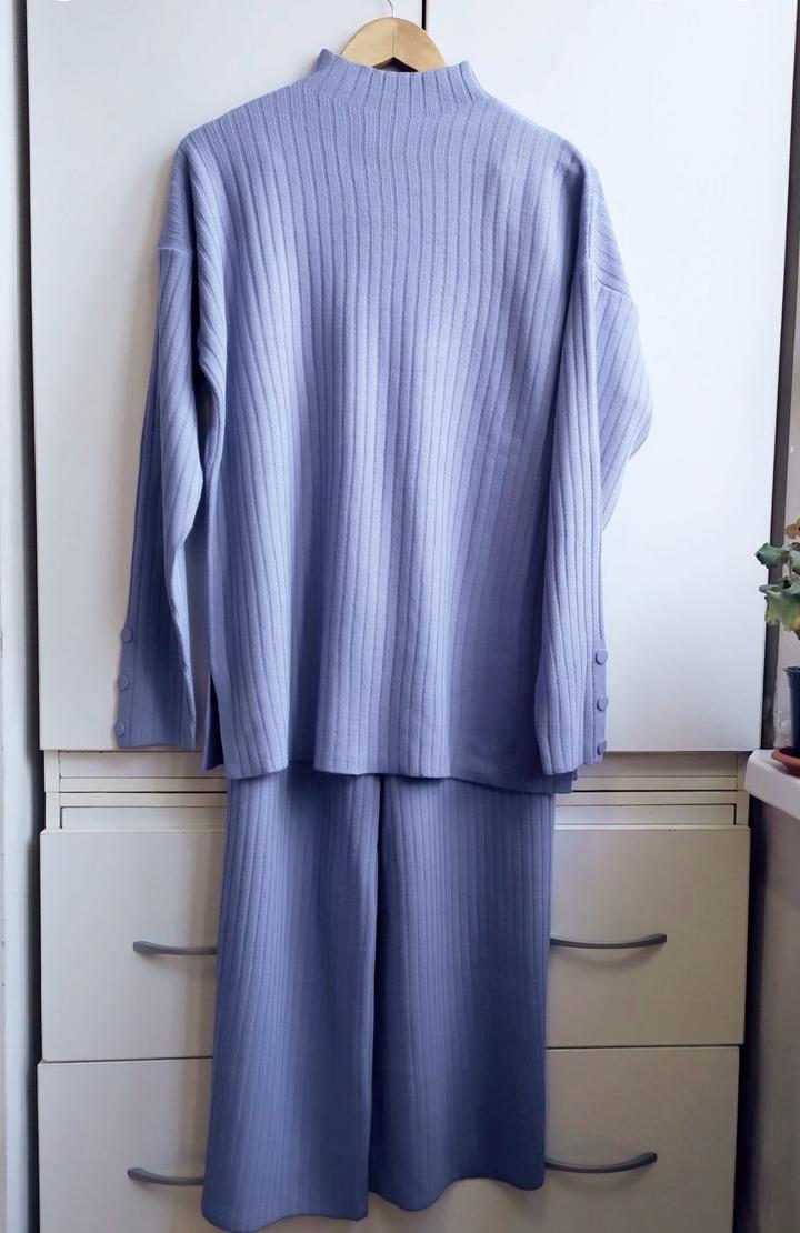 Шикарный трикотажный костюм